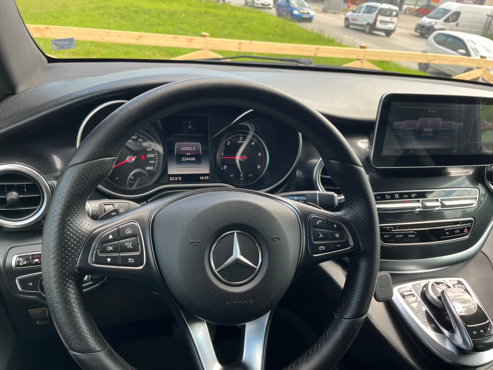 Mercedes-Benz V 300 V250 4Matic, снимка 7 - Автомобили и джипове - 54973511