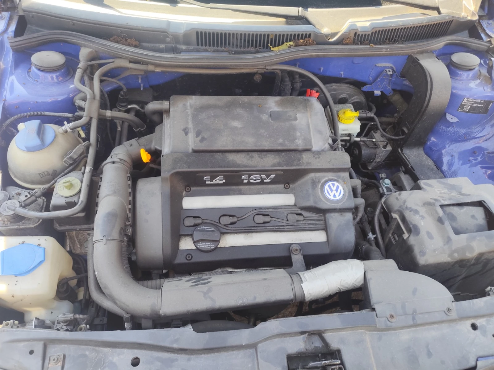 VW Golf 4 - 1.4, снимка 7 - Автомобили и джипове - 55056009