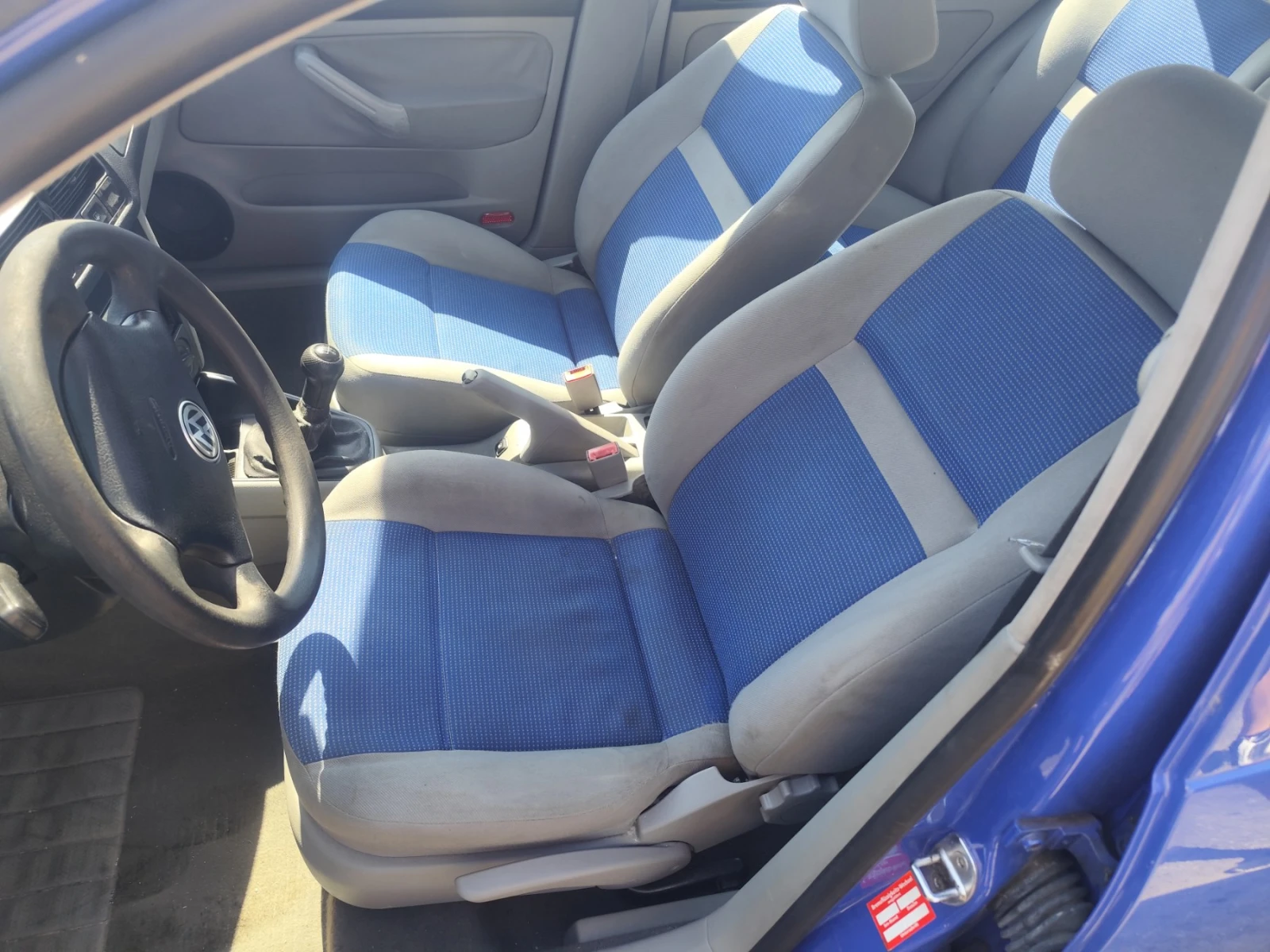 VW Golf 4 - 1.4, снимка 6 - Автомобили и джипове - 55056009
