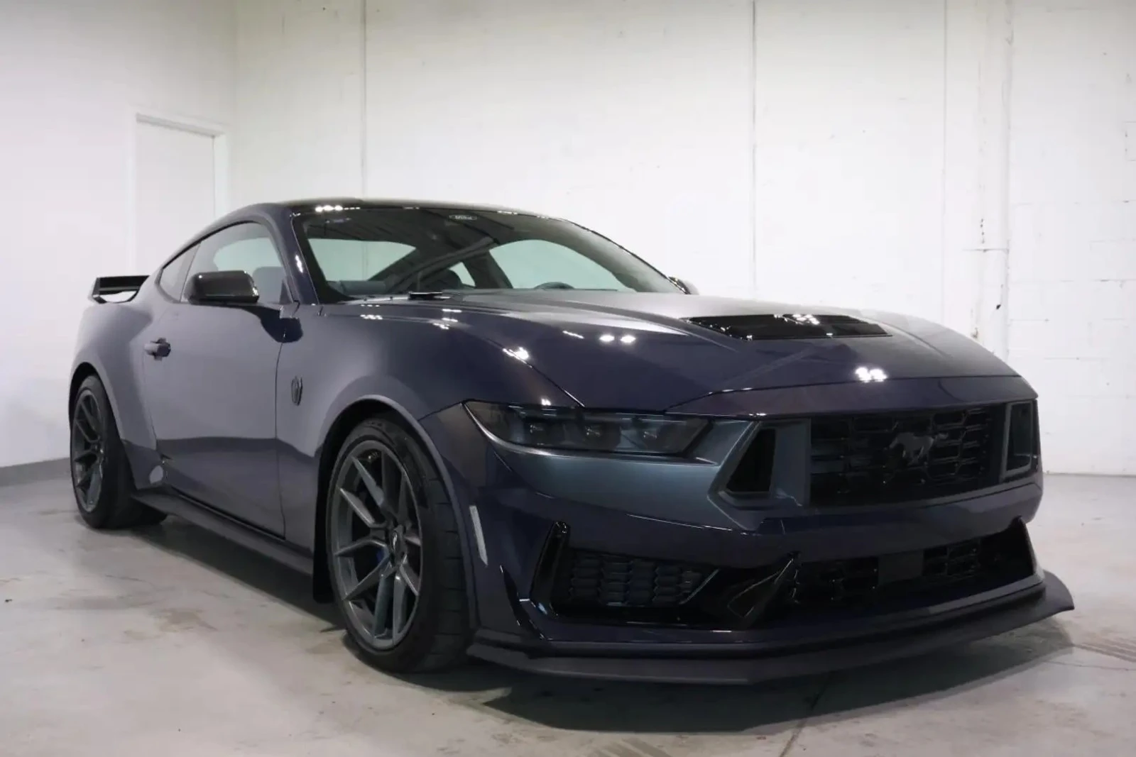 Ford Mustang DARK HORSE PREMIUM ЦЕНА ДО БЪЛГАРИЯ АВТОКРЕДИТ, снимка 6 - Автомобили и джипове - 55504061