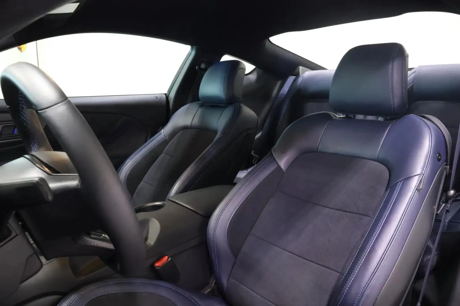 Ford Mustang DARK HORSE PREMIUM ЦЕНА ДО БЪЛГАРИЯ АВТОКРЕДИТ, снимка 10 - Автомобили и джипове - 55504061