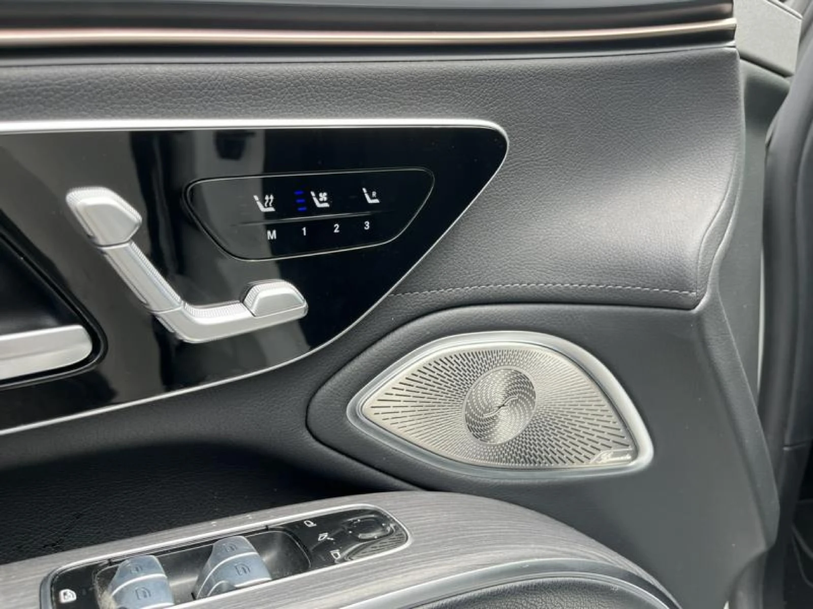 Mercedes-Benz EQS 580 AMG Line Full Европейска, снимка 11 - Автомобили и джипове - 55537308