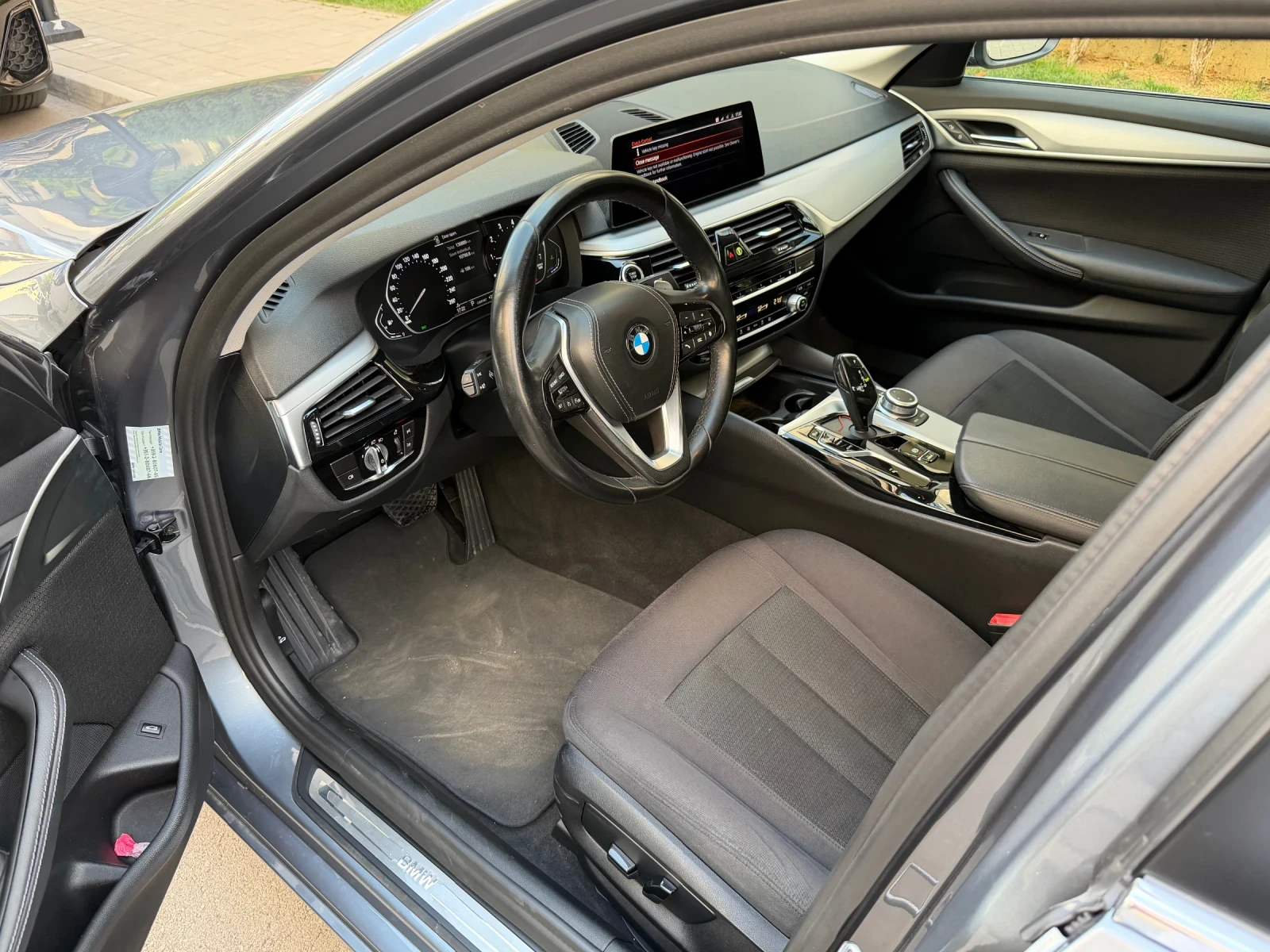 BMW 530 xDrive/252к.с/8AT, снимка 5 - Автомобили и джипове - 55564240