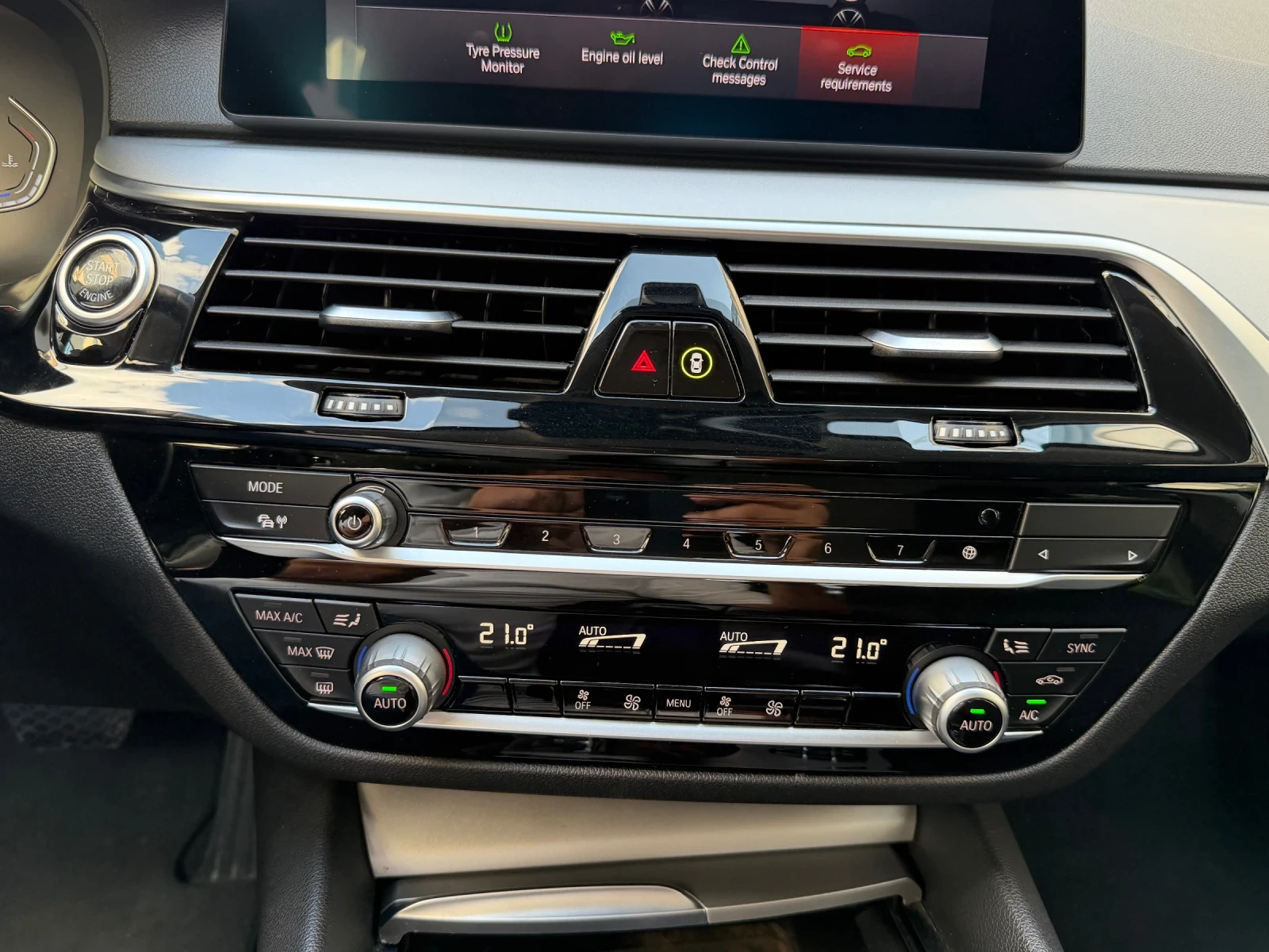 BMW 530 xDrive/252к.с/8AT, снимка 14 - Автомобили и джипове - 55564240