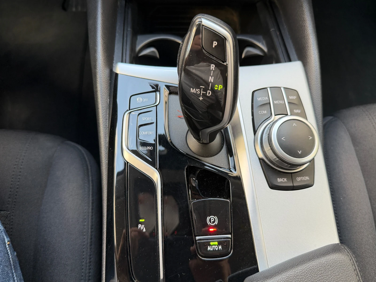 BMW 530 xDrive/252к.с/8AT, снимка 15 - Автомобили и джипове - 55564240
