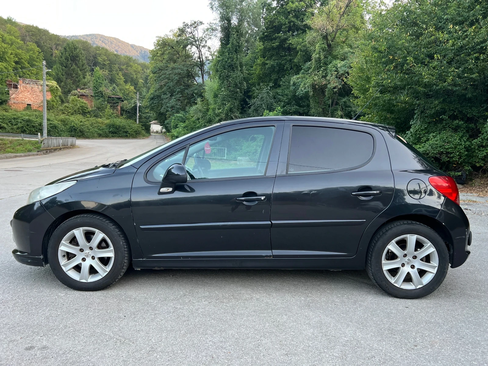 Peugeot 207 1.6i 16V, снимка 3 - Автомобили и джипове - 55646796