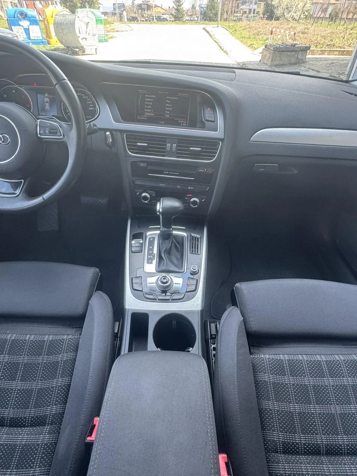 Audi A4, снимка 5 - Автомобили и джипове - 55984756