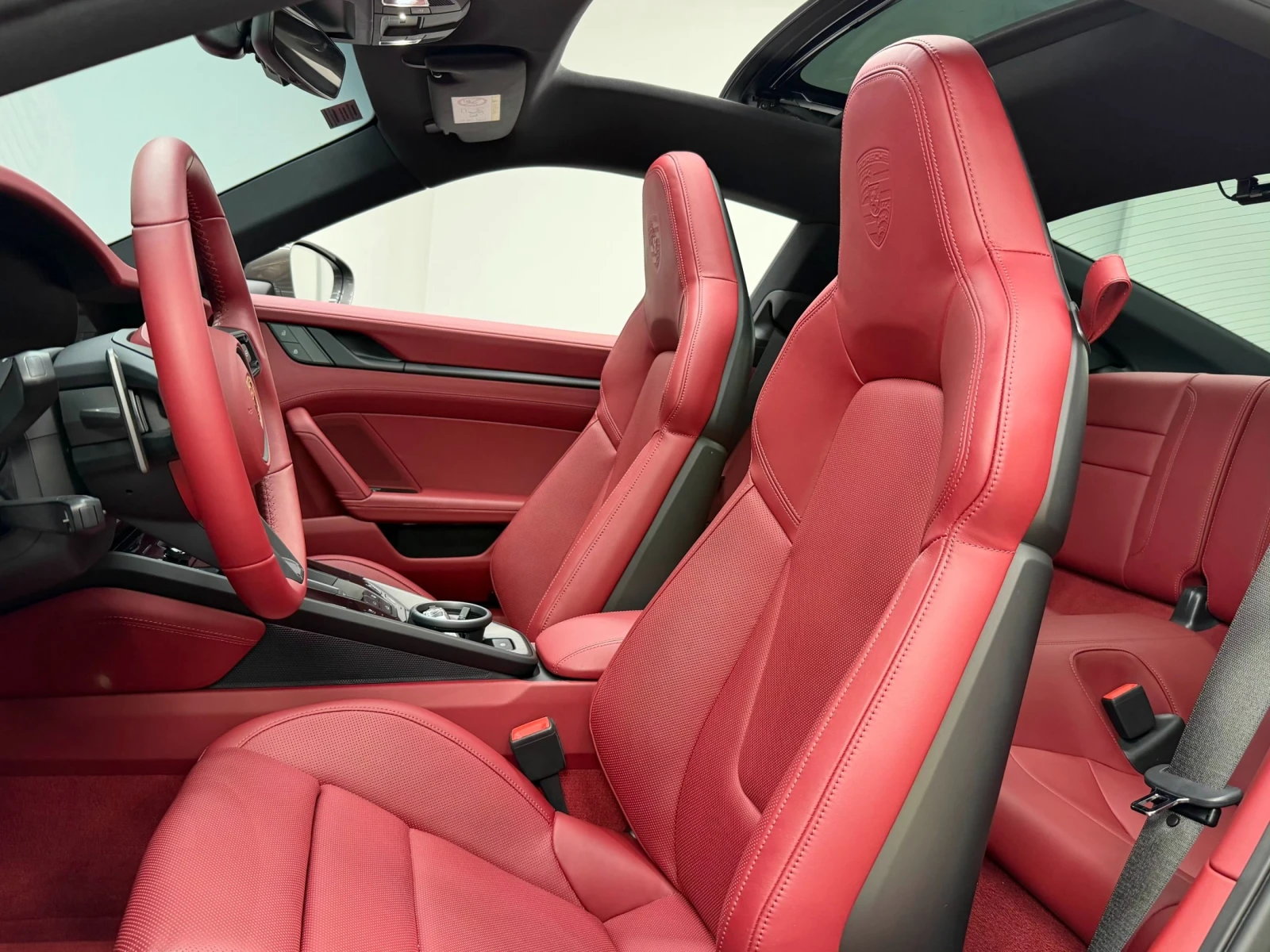 Porsche 911 Carrera 4 GTS , снимка 4 - Автомобили и джипове - 56022193