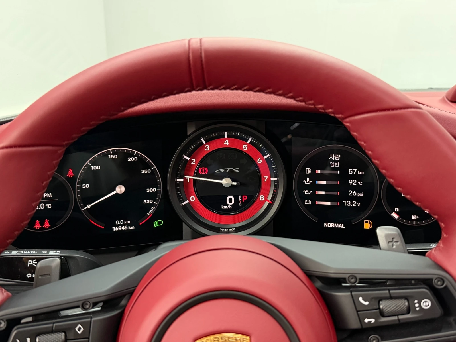 Porsche 911 Carrera 4 GTS , снимка 9 - Автомобили и джипове - 56022193