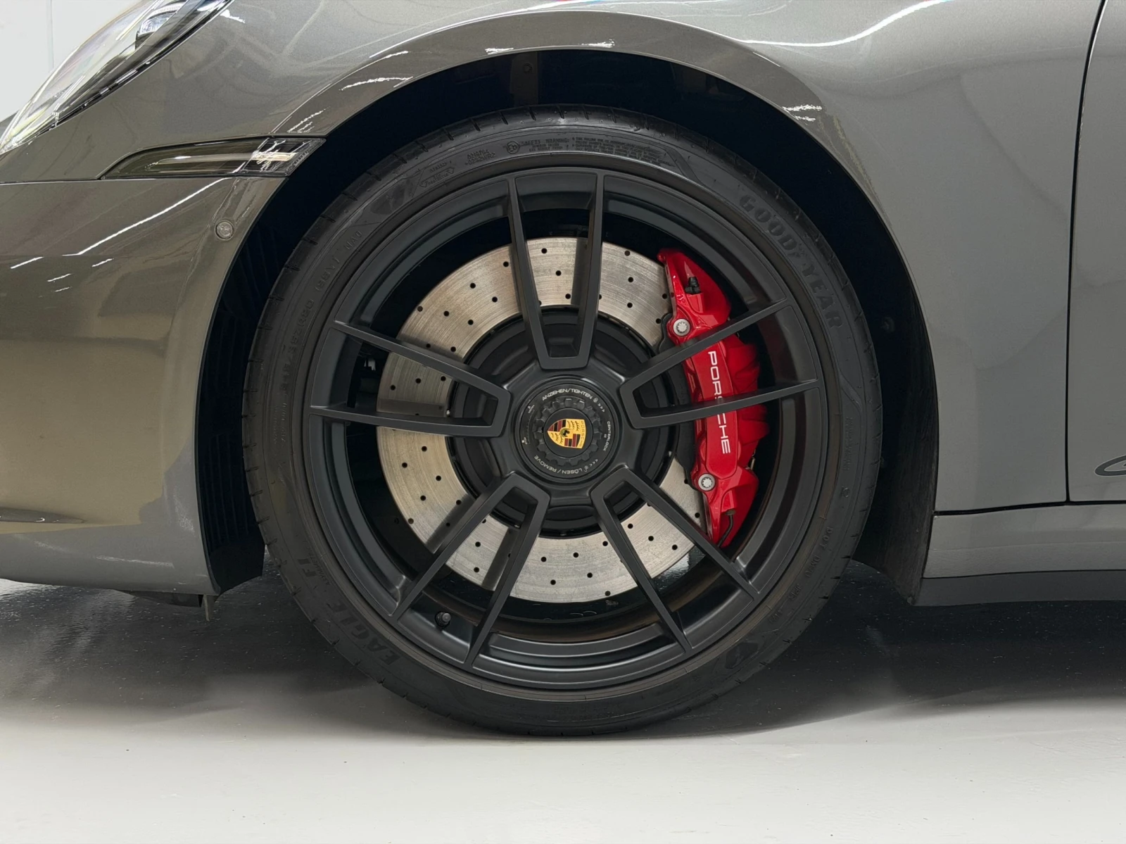 Porsche 911 Carrera 4 GTS , снимка 3 - Автомобили и джипове - 56022193