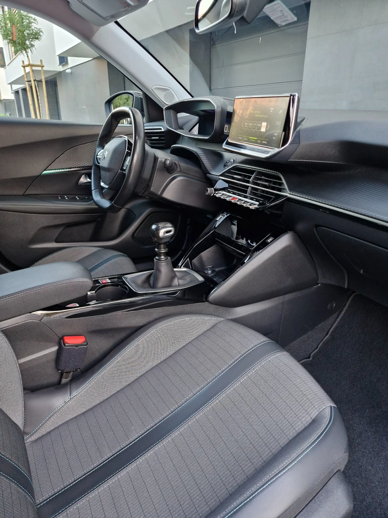 Peugeot 2008 1.5 HDi ALLURE , снимка 10 - Автомобили и джипове - 56247015