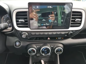Hyundai Venue 1.6 FLUX, снимка 14