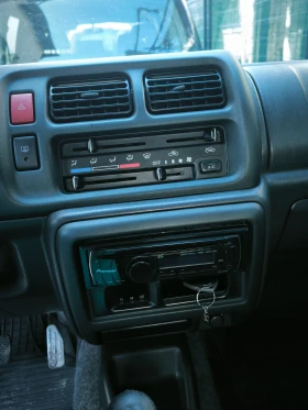 Suzuki Jimny, снимка 6 - Автомобили и джипове - 53655594