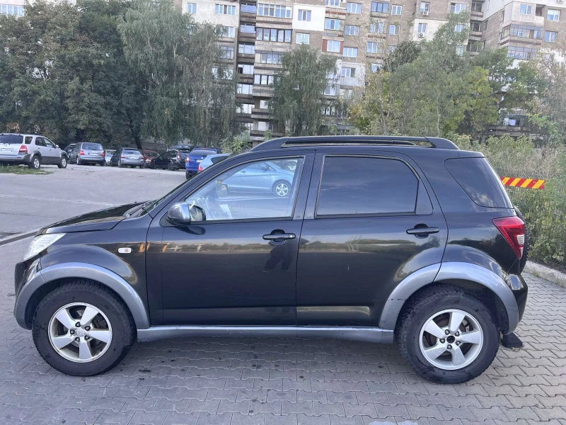 Daihatsu Terios, снимка 8 - Автомобили и джипове - 47542472