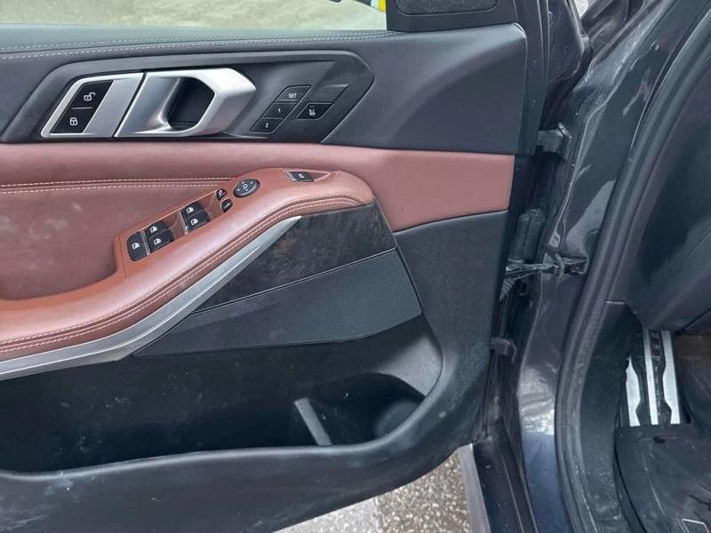 BMW X5 * xDrive40i * CARFAX * БЕЗ ПЪРВОНАЧАЛНА ВНОСКА, снимка 13 - Автомобили и джипове - 52565702