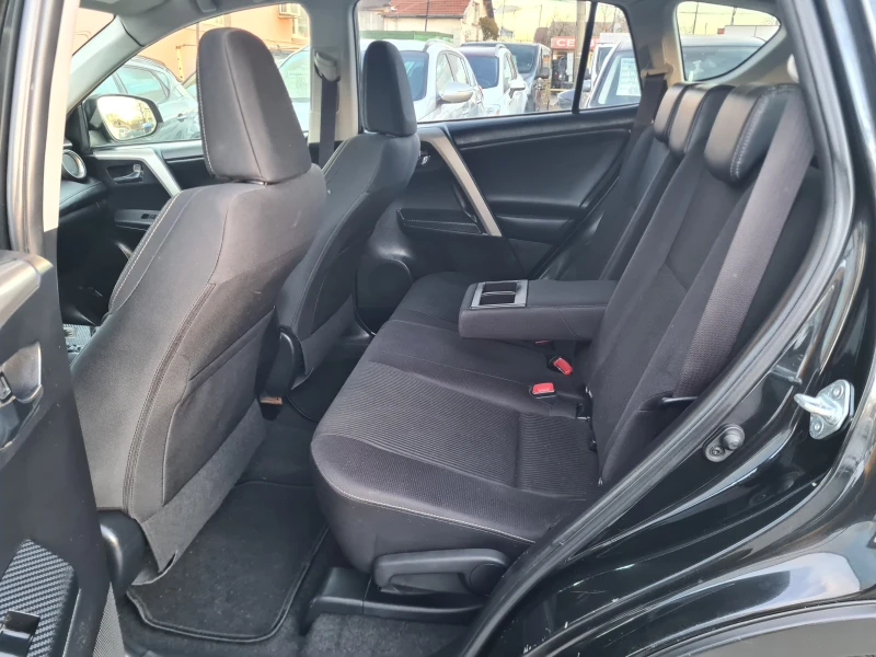 Toyota Rav4 2.2D-4x4- АВТОМАТ., снимка 11 - Автомобили и джипове - 53448084