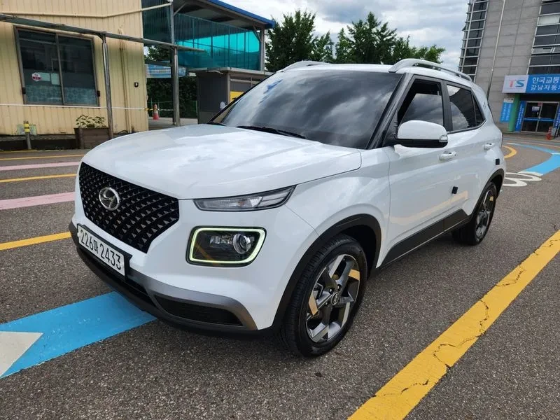 Hyundai Venue 1.6 FLUX
