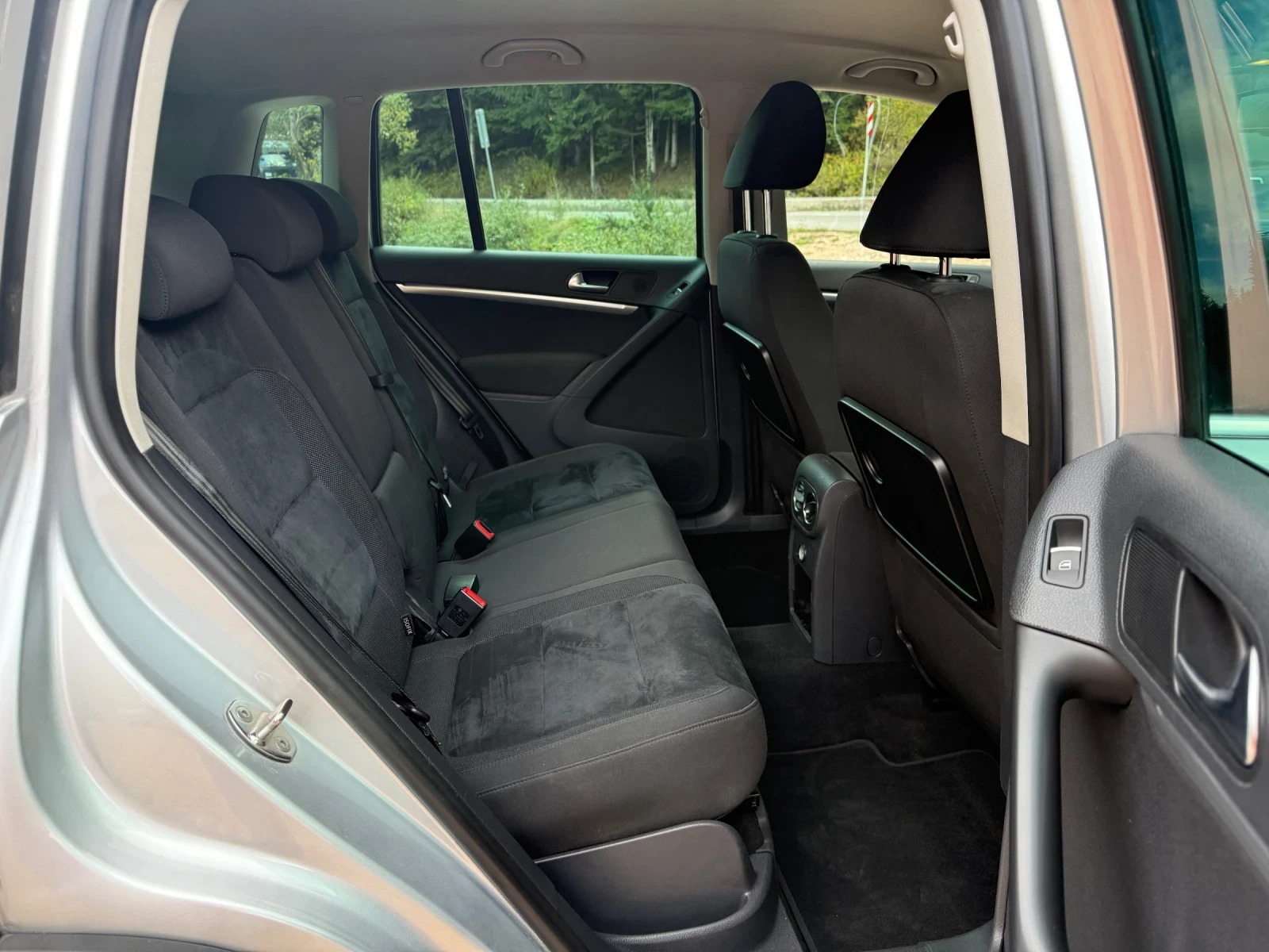 VW Tiguan Sport&Style* LED* ParkAssist* 4motion* ИТАЛИЯ* 2КЛ - изображение 9