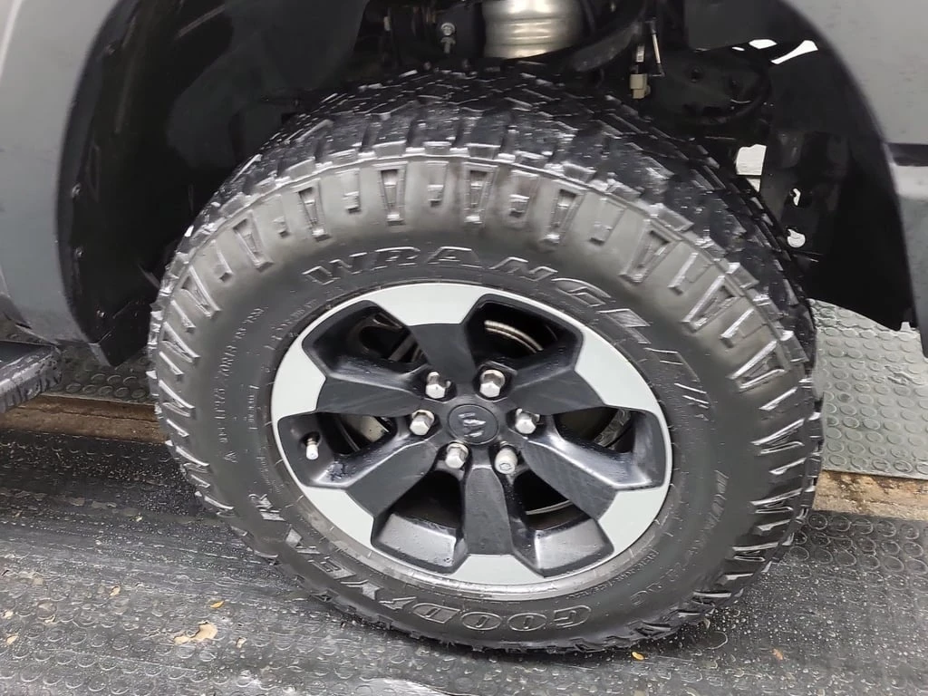 Dodge RAM 1500 Rebel  CARFAX - изображение 7