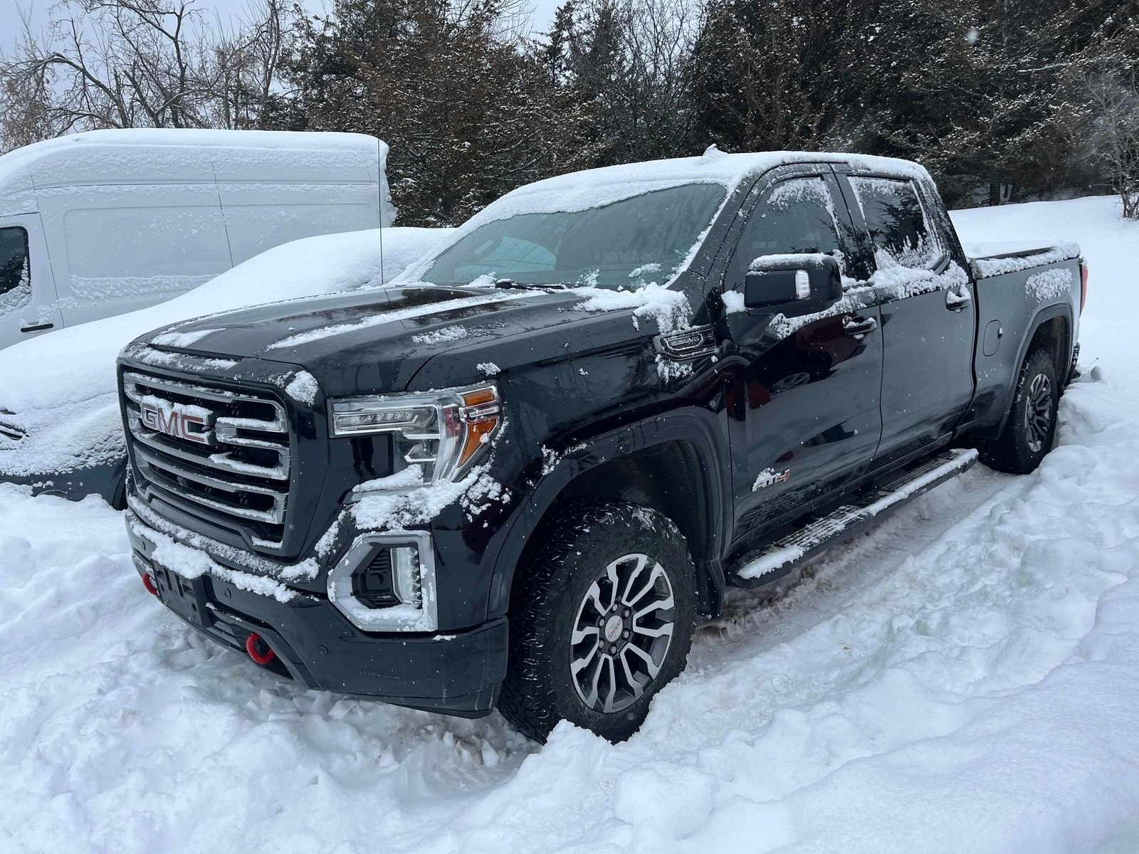 Gmc Sierra 1500 AT4 С РЕГИСТРАЦИЯ & АВТО КРЕДИТ, снимка 2 - Автомобили и джипове - 53914263