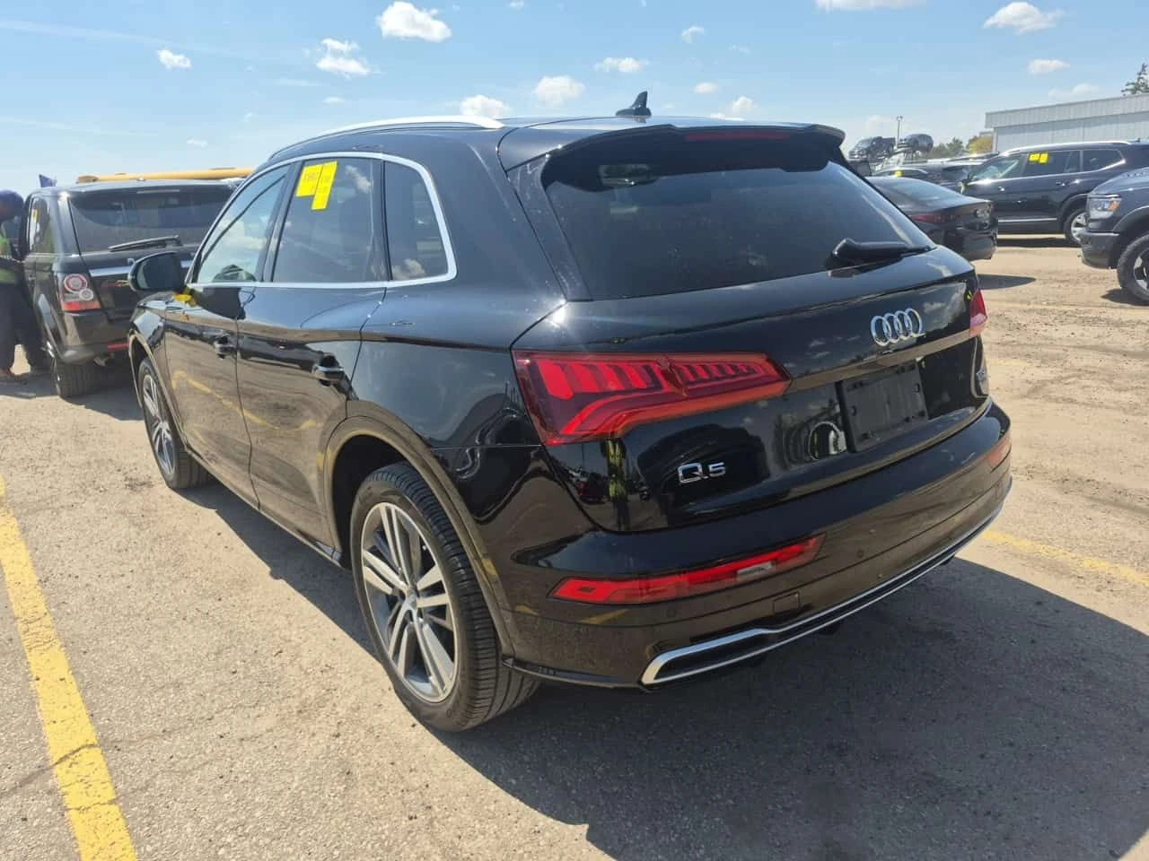 Audi Q5 S LINE/Technik/CARFAX/ДИСТРОНИК/ПАНО/2 КЛЮЧА/, снимка 4 - Автомобили и джипове - 54416774