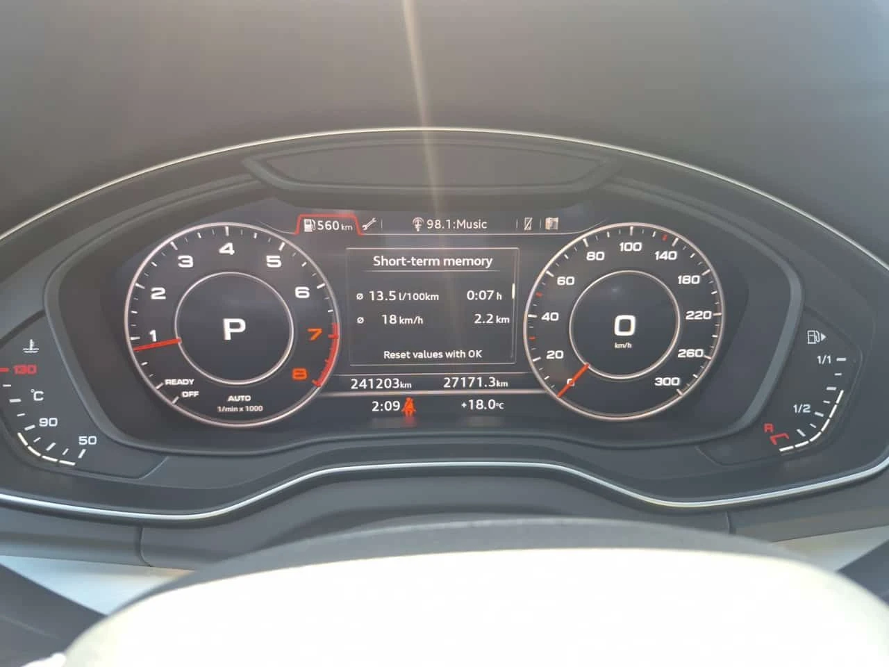 Audi Q5 S LINE/Technik/CARFAX/ДИСТРОНИК/ПАНО/2 КЛЮЧА/, снимка 9 - Автомобили и джипове - 54416774