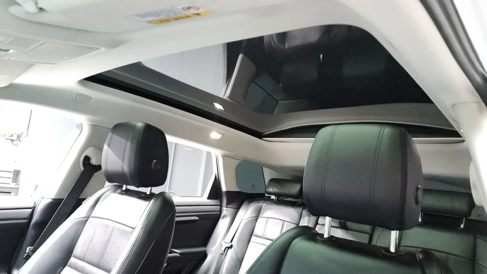 Land Rover Range Rover Evoque P250 SE | ПОДГРЕВ | ПАНОРАМА, снимка 15 - Автомобили и джипове - 54645444