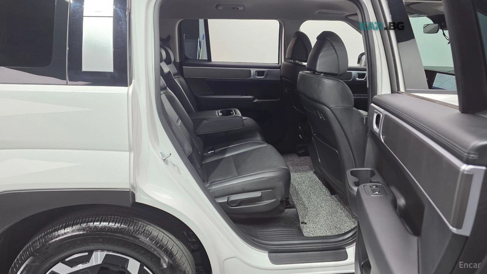 Hyundai Santa fe 2.5T 4WD* EXCLUSIVE* КОЖА* ПОДГРЕВ* ОБДУХВ* ПАНОРА, снимка 12 - Автомобили и джипове - 55077305