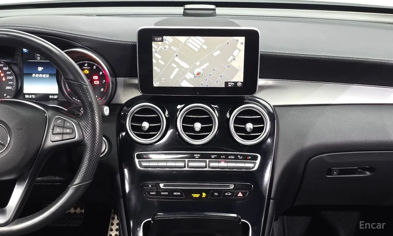 Mercedes-Benz GLC 300 AMG PK* 360* HEAD-UP* BURMASTER* KEYLESS* КРАЙНА Ц, снимка 11 - Автомобили и джипове - 55088617