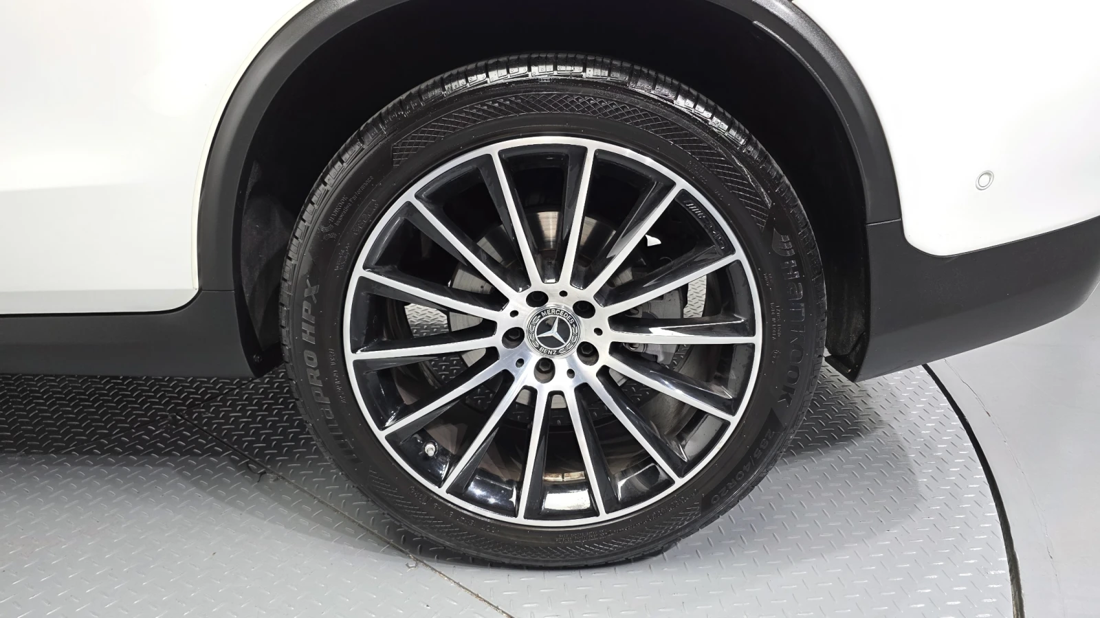 Mercedes-Benz GLC 300 AMG PK* 360* HEAD-UP* BURMASTER* KEYLESS* КРАЙНА Ц, снимка 5 - Автомобили и джипове - 55088617
