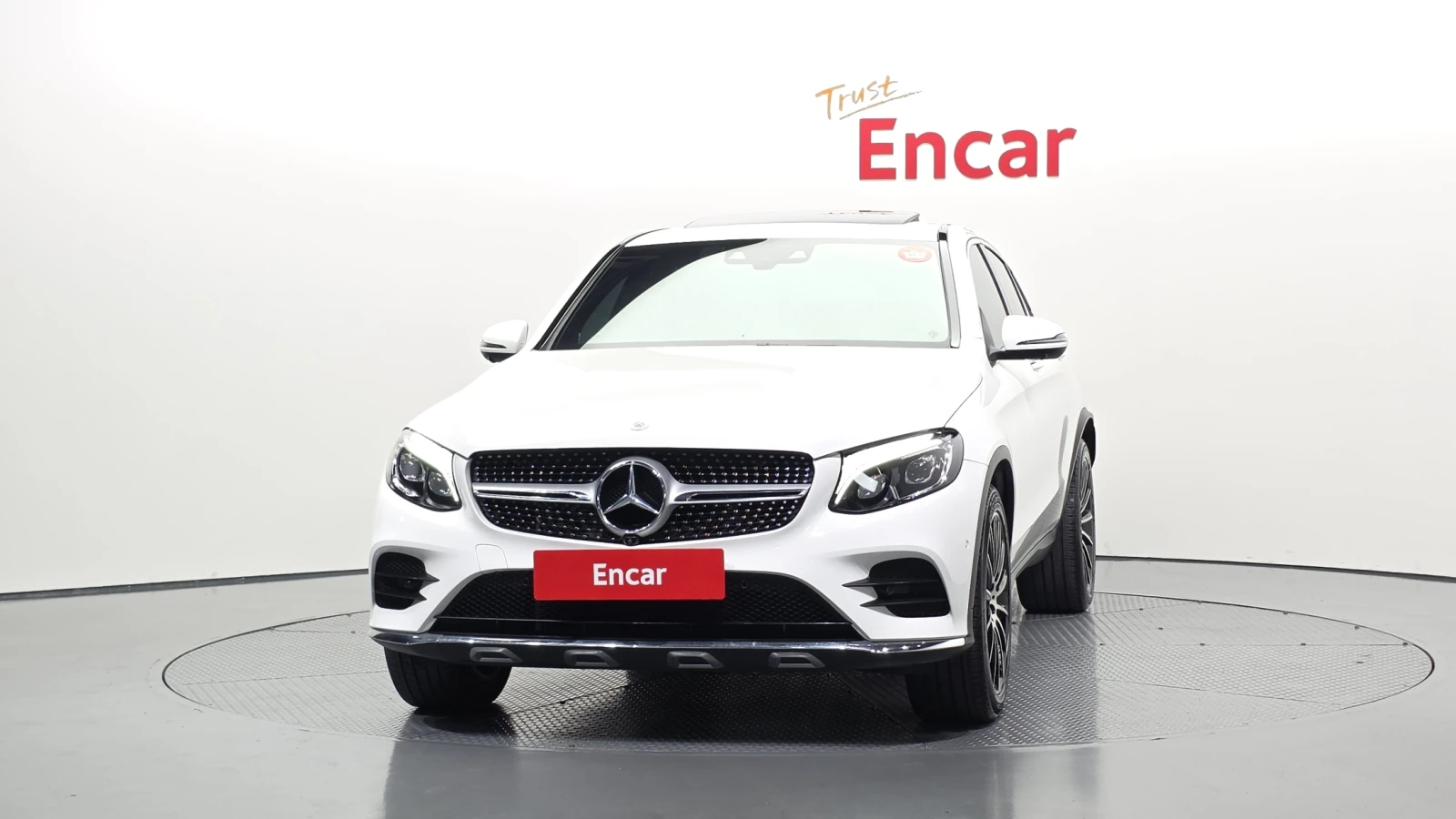Mercedes-Benz GLC 300 AMG PK* 360* HEAD-UP* BURMASTER* KEYLESS* КРАЙНА Ц, снимка 2 - Автомобили и джипове - 55088617