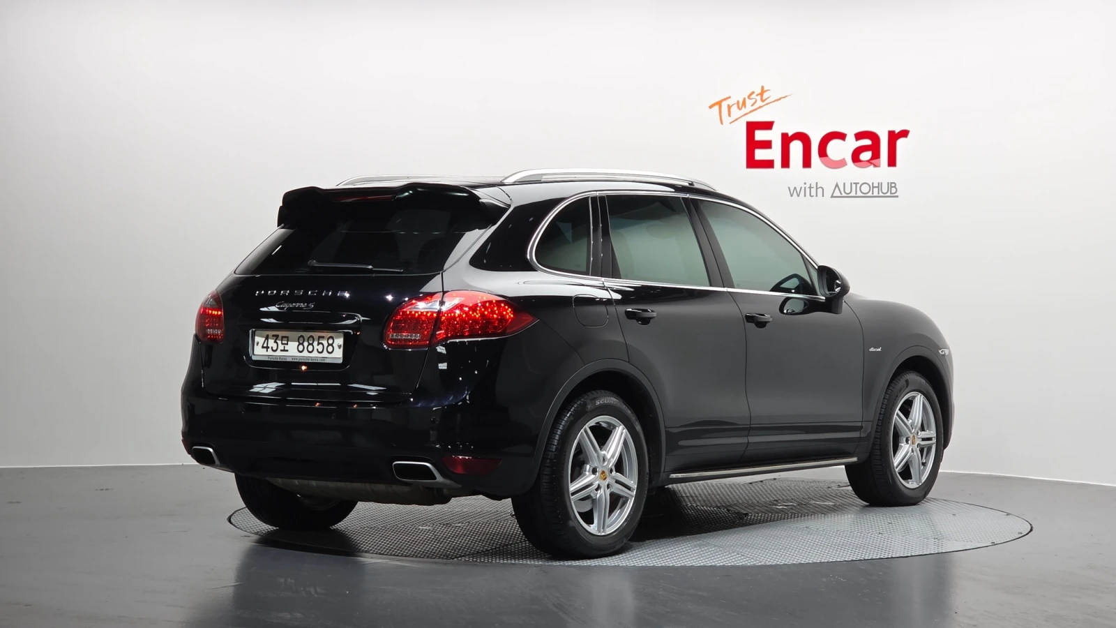 Porsche Cayenne | ПОДГРЕВ | ПАНОРАМА | ВЪЗДУШНО ОКАЧВАНЕ | , снимка 2 - Автомобили и джипове - 55268867