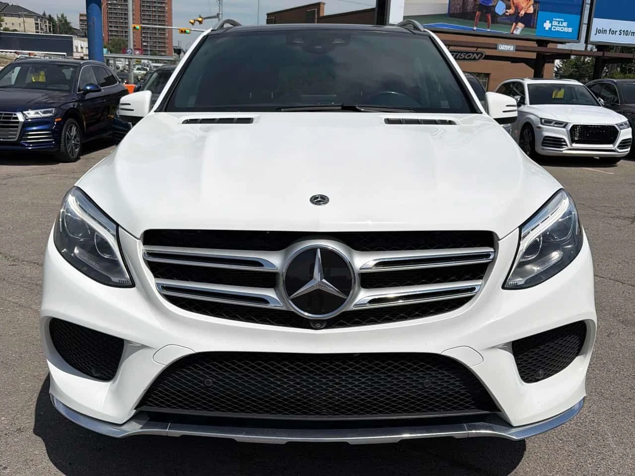 Mercedes-Benz GLE 400 4MATIC/ОБДУХВАНЕ/360/ПАНОРАМА/ПОДГРЕВИ, снимка 2 - Автомобили и джипове - 55320309