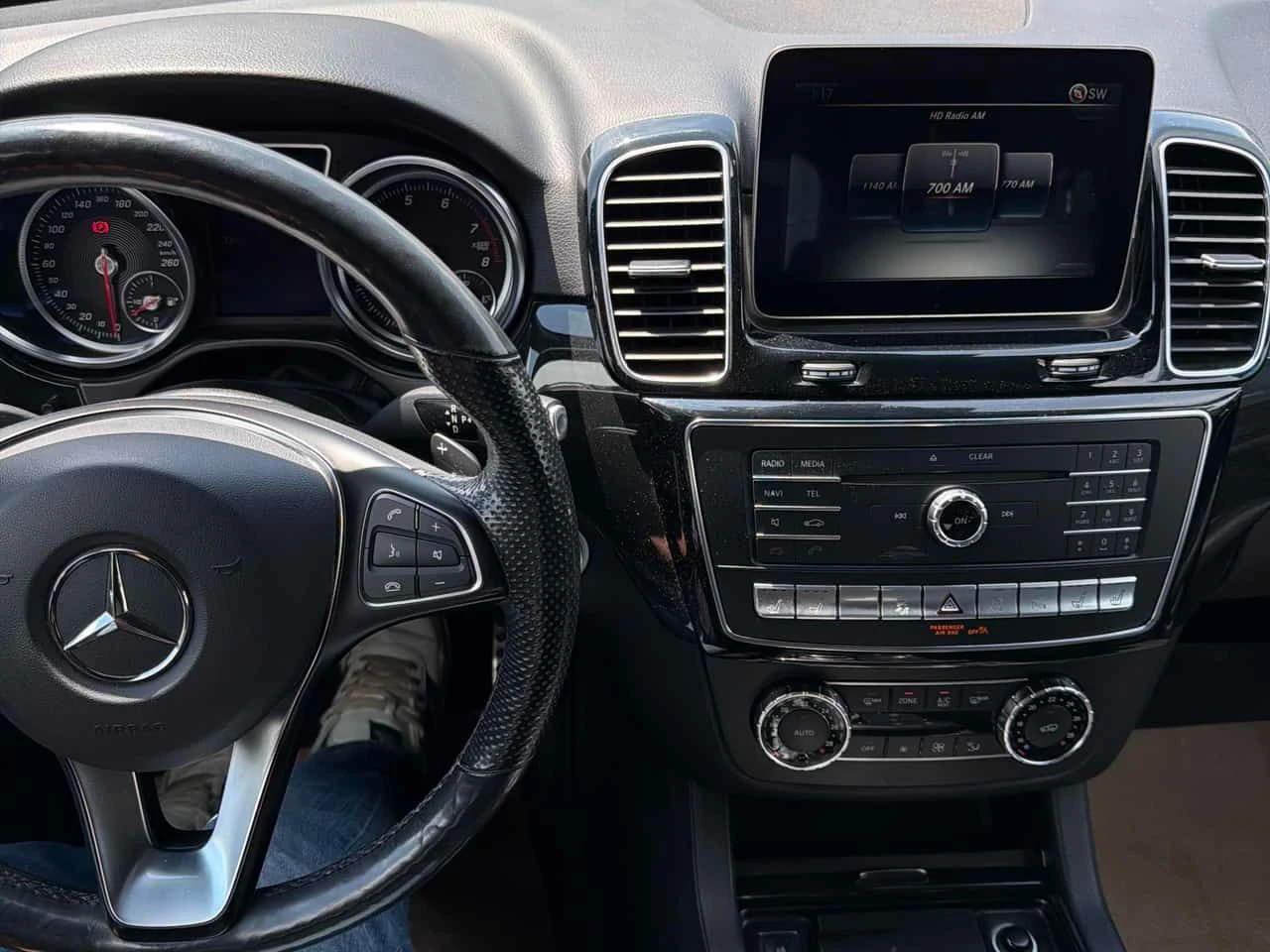 Mercedes-Benz GLE 400 4MATIC/ОБДУХВАНЕ/360/ПАНОРАМА/ПОДГРЕВИ, снимка 9 - Автомобили и джипове - 55320309