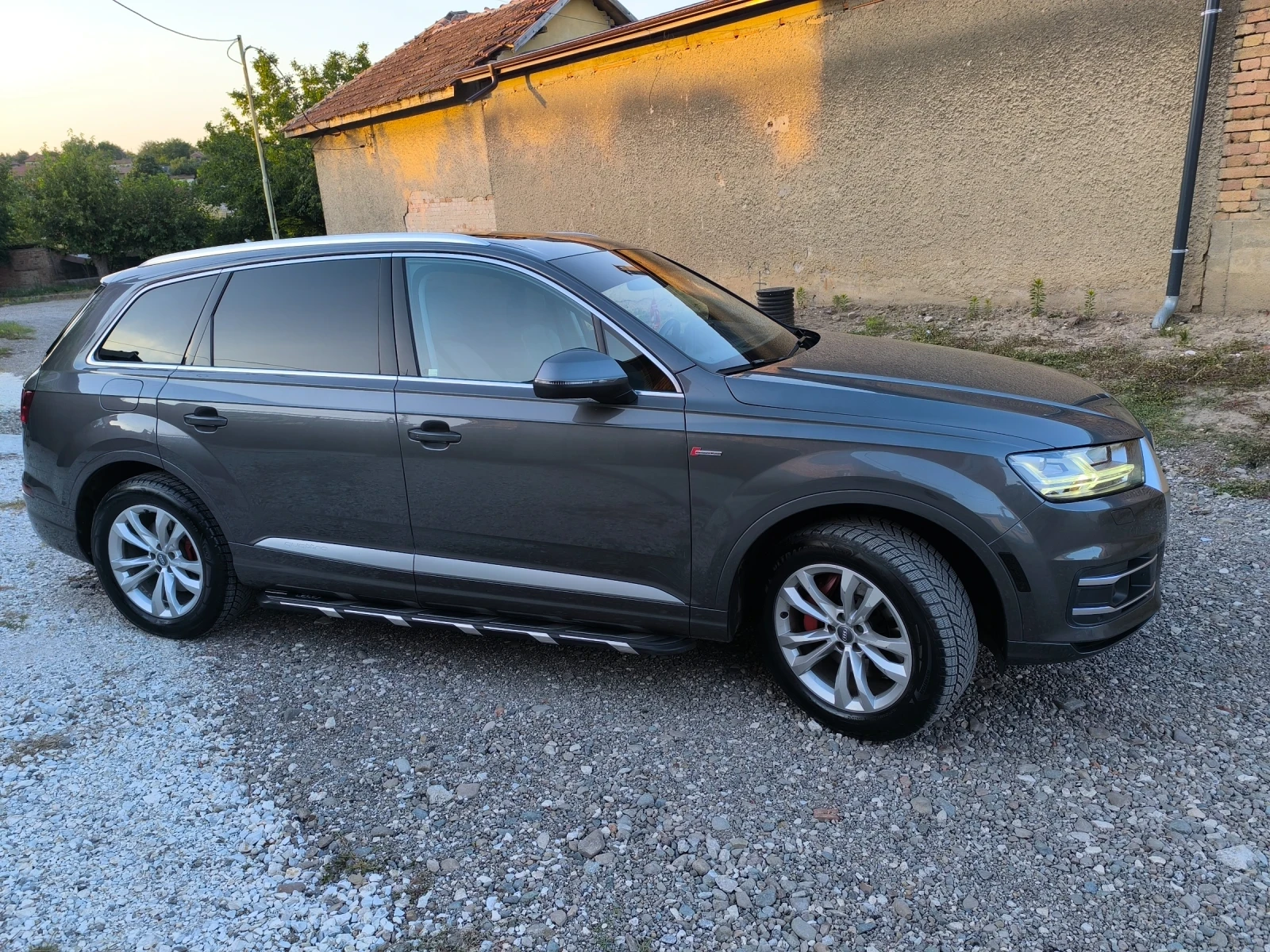 Audi Q7 3.0TFSI, снимка 3 - Автомобили и джипове - 55425644