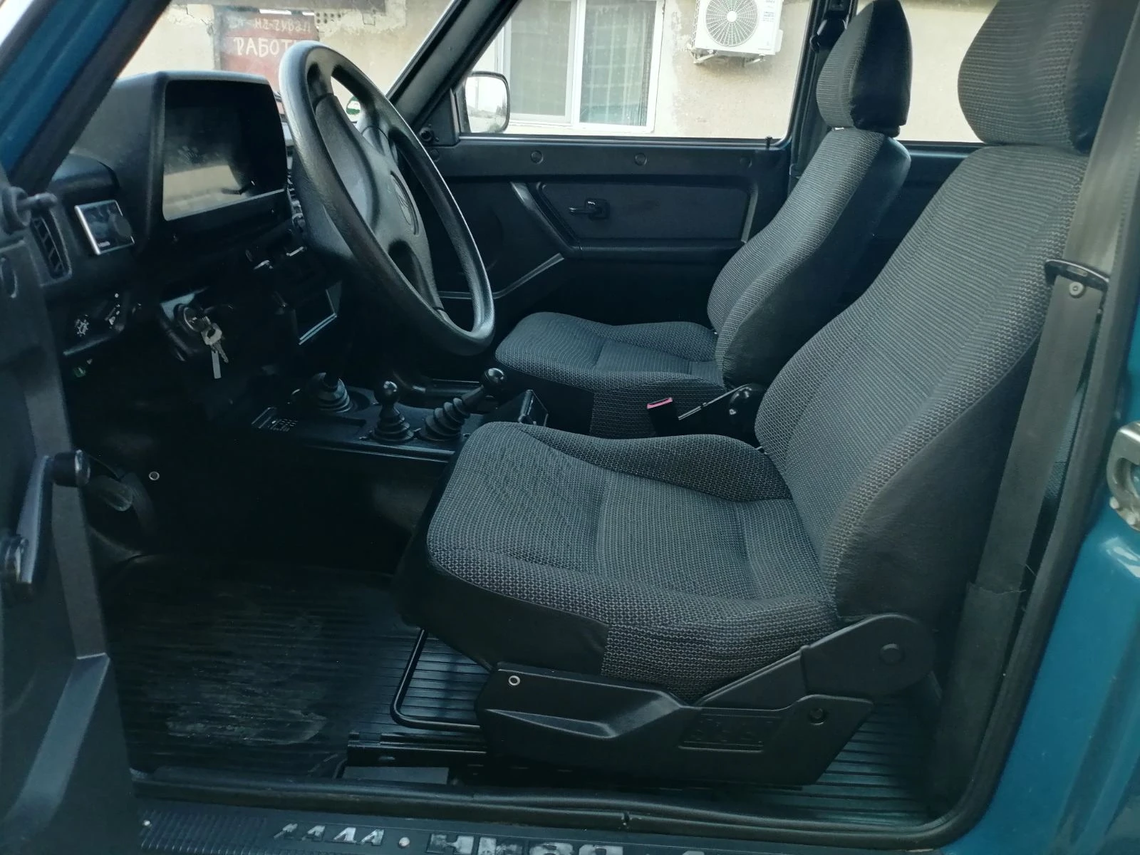 Lada Niva 1.7, снимка 6 - Автомобили и джипове - 55513693