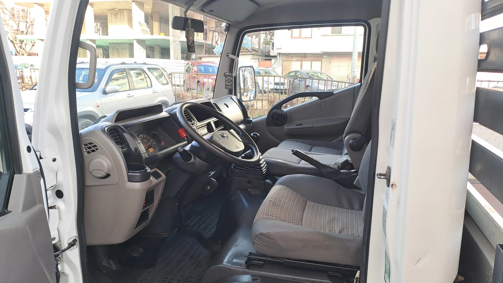 Nissan Capstar 3.5t / 130.000км - изображение 6