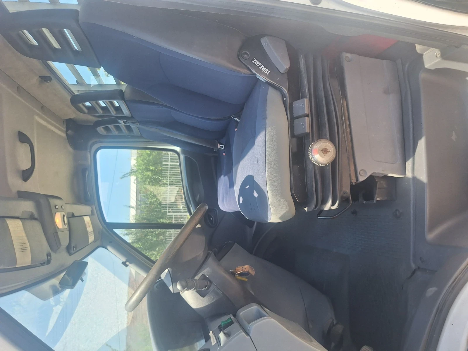Iveco Daily 3.0-150 НА ход от Швейцария.Двойна гума -Б - катег, снимка 4 - Бусове и автобуси - 55085809
