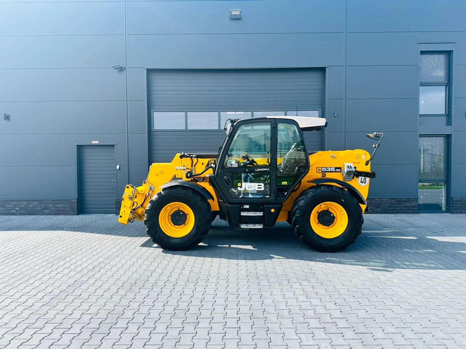 Телескопичен товарач JCB 535-95 AGRI SUPER ЛИЗИНГ - изображение 3