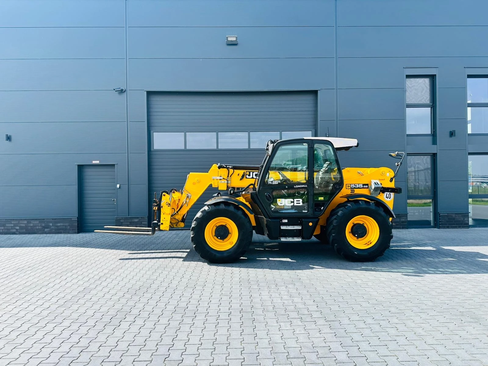 Телескопичен товарач JCB 535-95 AGRI SUPER ЛИЗИНГ - изображение 6