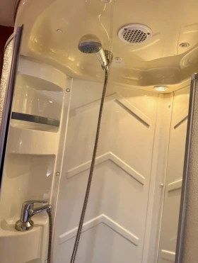 Каравана Fendt Platin | Auto.bg — изображение 9