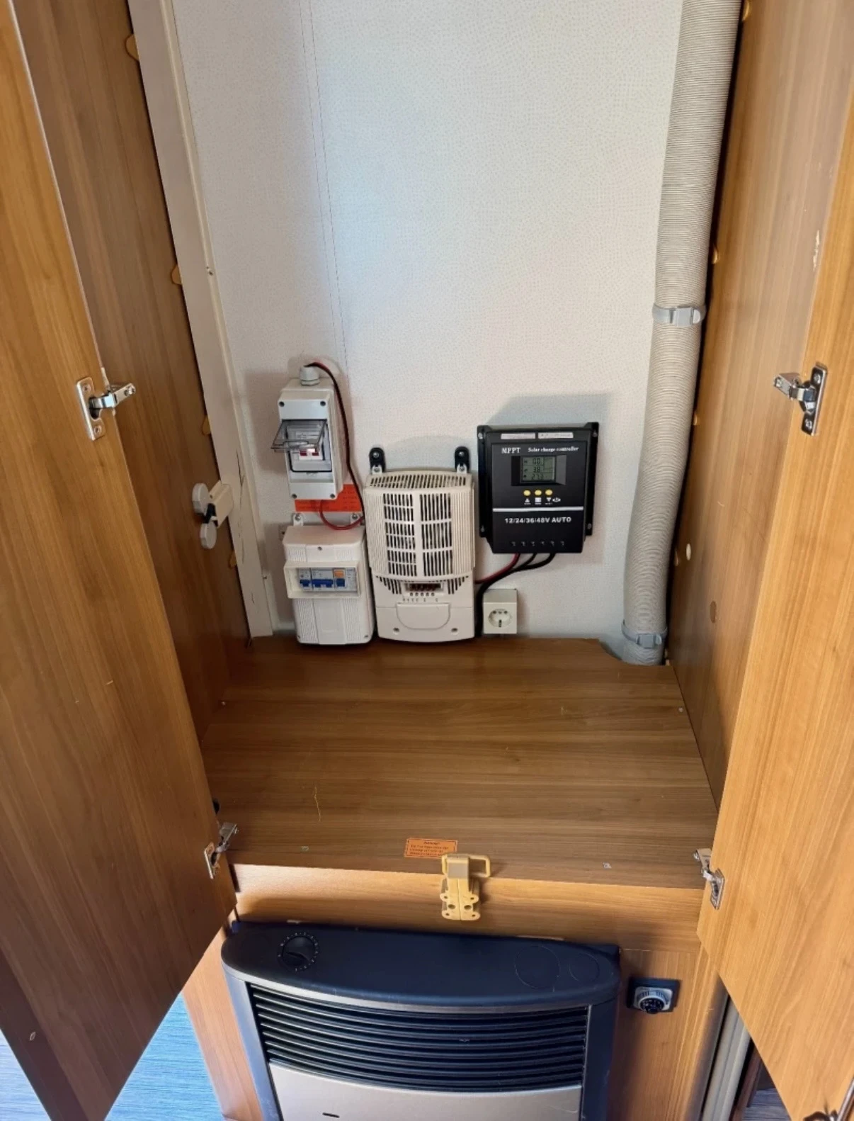 Каравана Fendt Platin, снимка 7 - Каравани и кемпери - 54207455