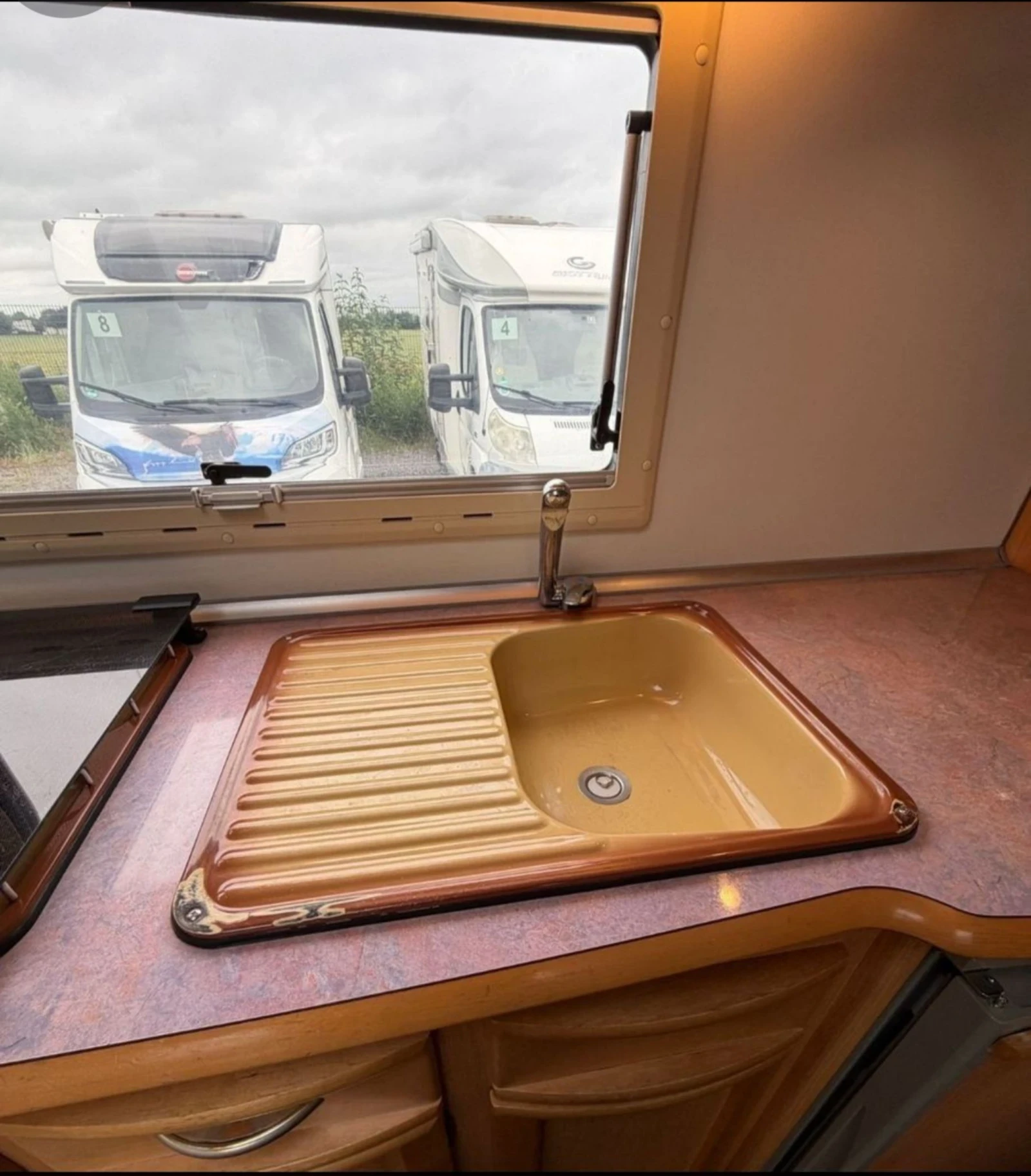 Кемпер LMC I 6900, снимка 14 - Каравани и кемпери - 54962056