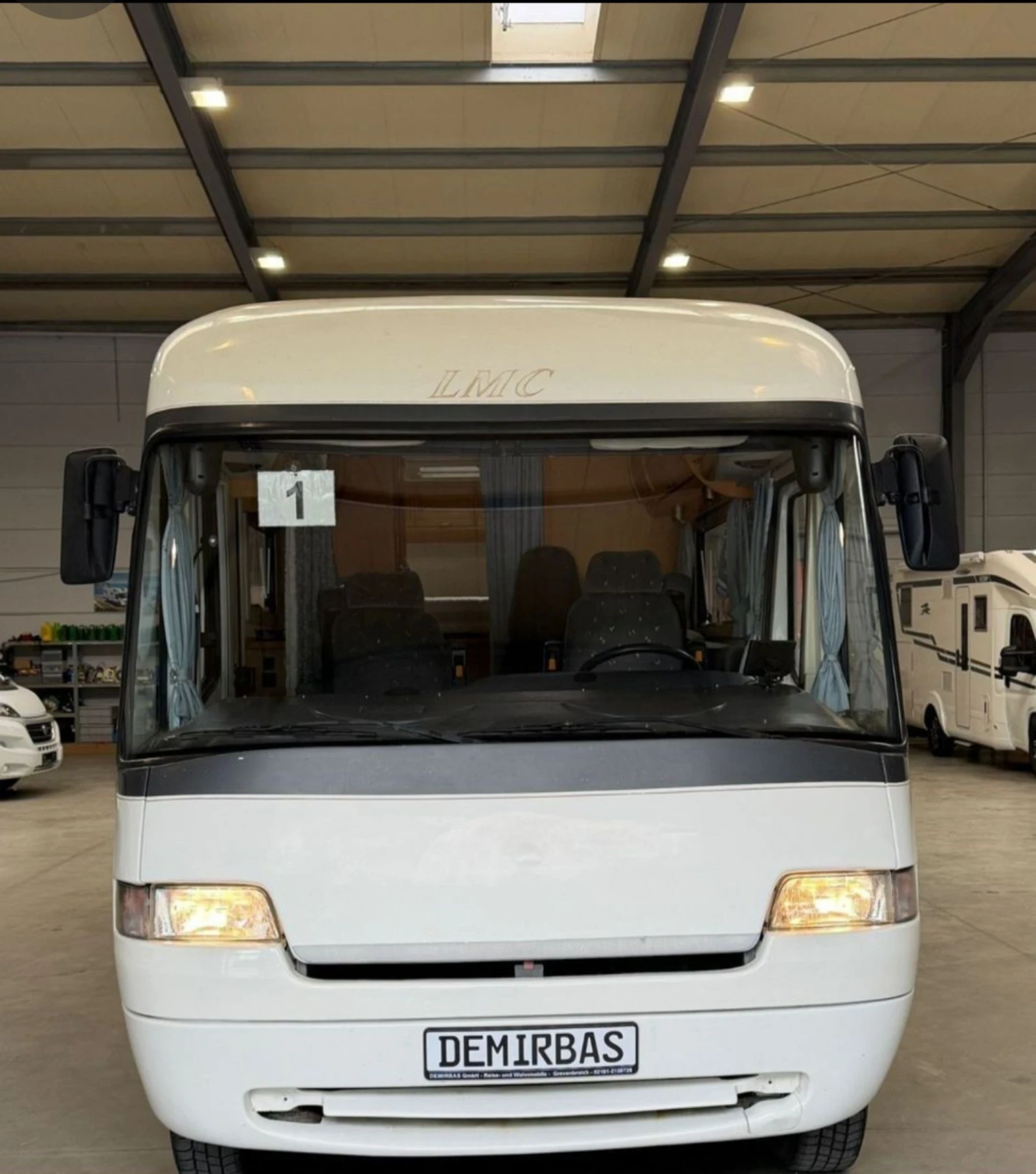 Кемпер LMC I 6900, снимка 6 - Каравани и кемпери - 54962056