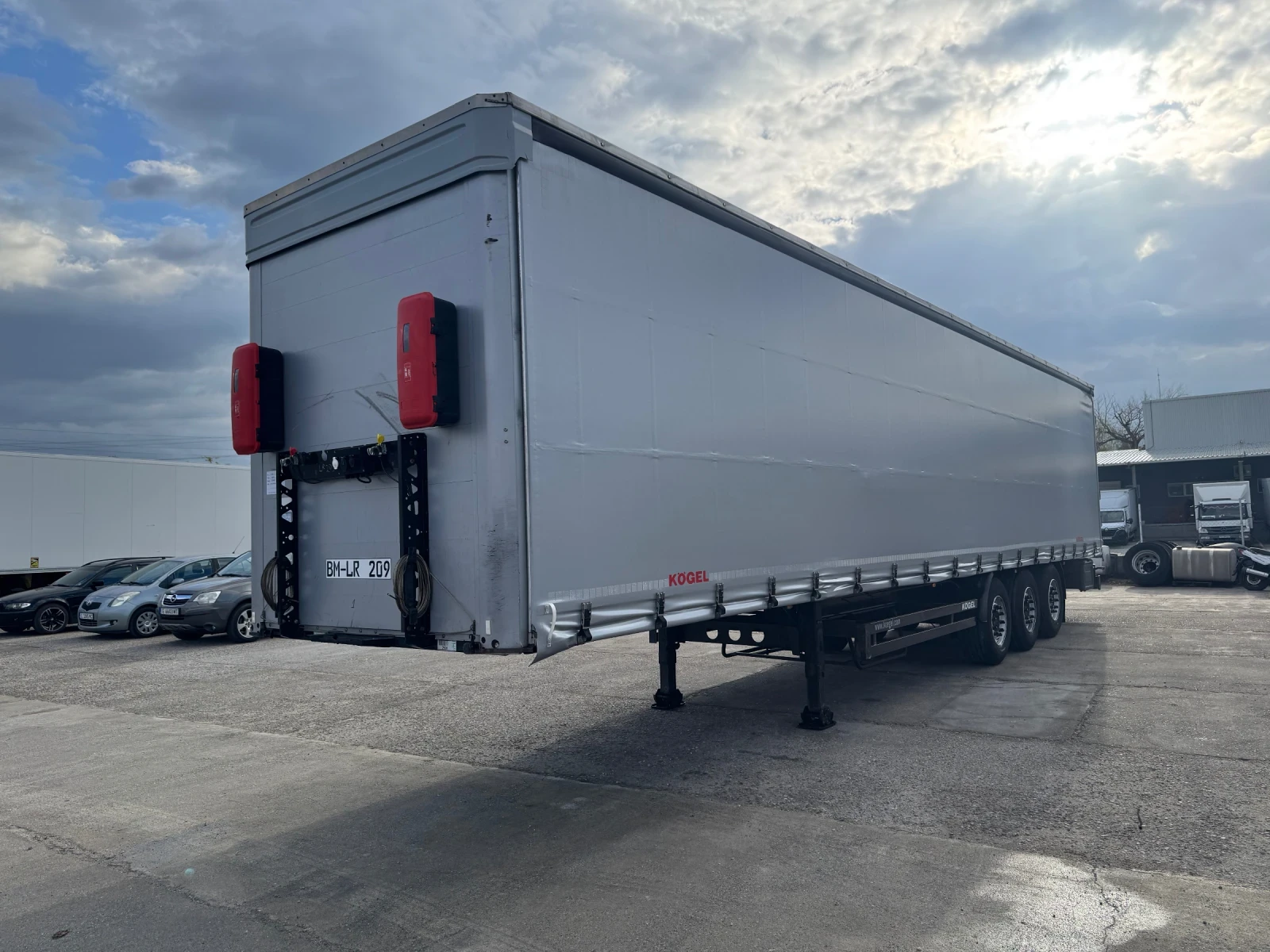 Полуремарке Koegel SN24, снимка 8 - Ремаркета - 56611335