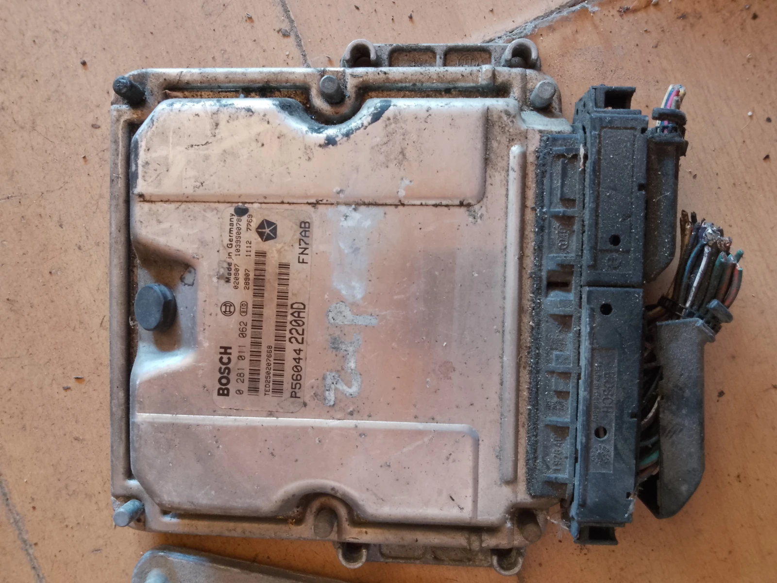 0281011062    56044 | Mobile.bg   1