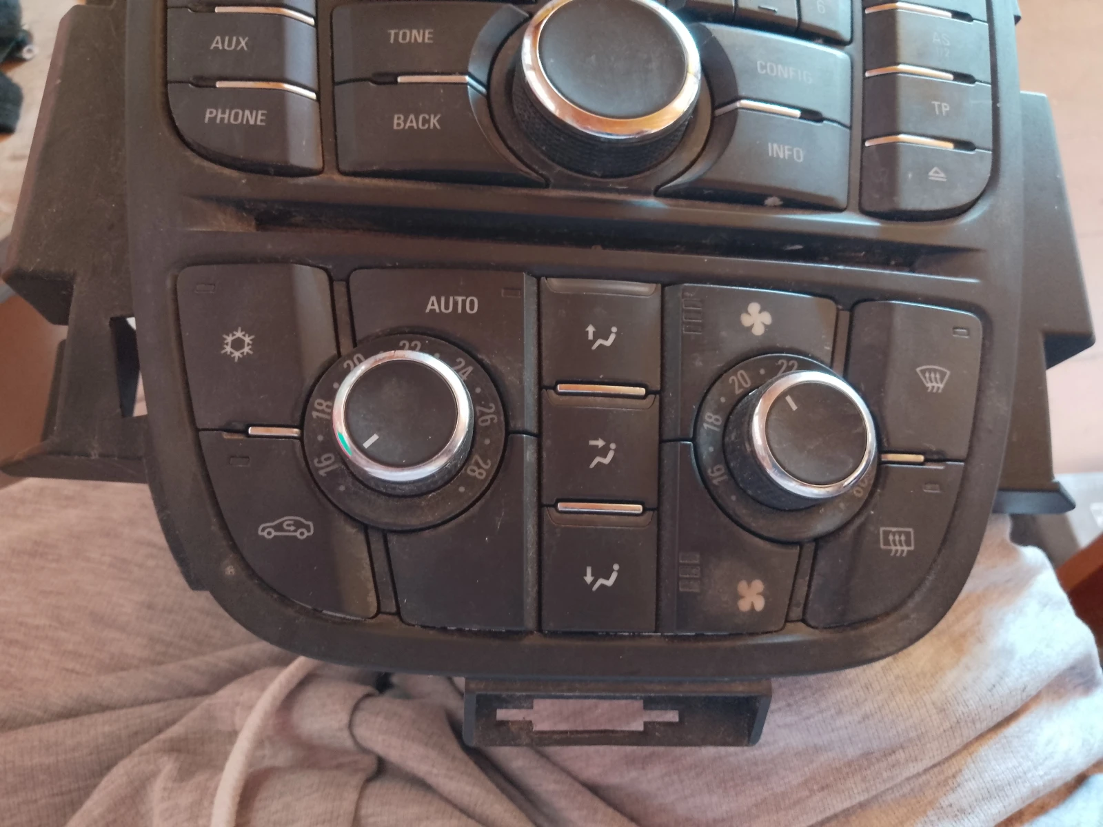 13343707     J | Mobile.bg   1