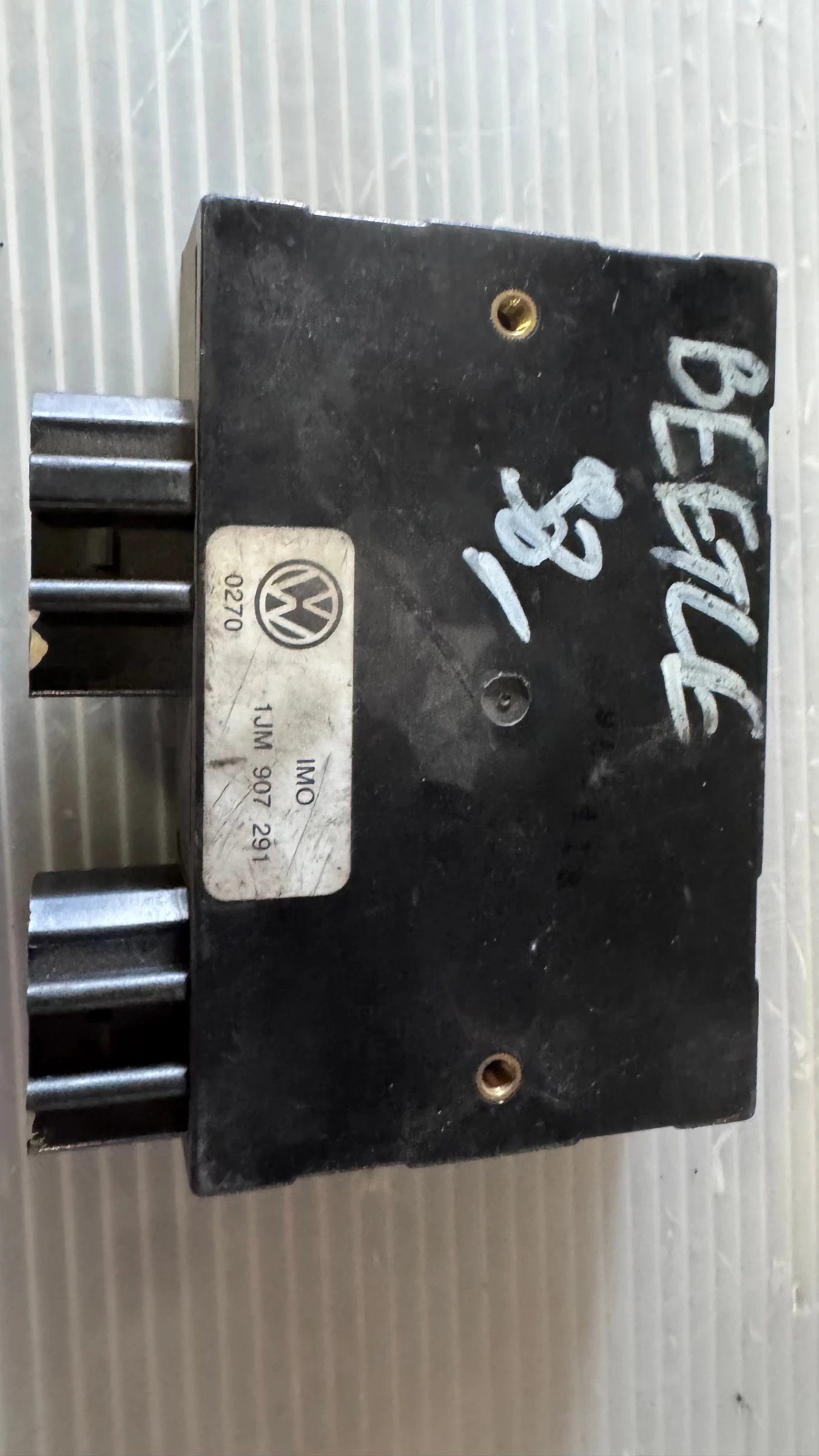   a VW Beetle - 1JM907291 / 1J0959799AH / 5DK007954-51 | Mobile.bg   2