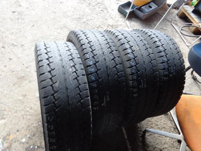 Гуми Зимни 195/65R16, снимка 7 - Гуми и джанти - 16596100