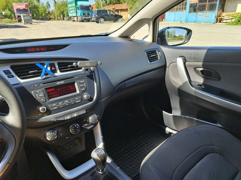 Kia Ceed 1.4 CRDI / 90 к.с. / 6 скорости, снимка 11 - Автомобили и джипове - 47172267